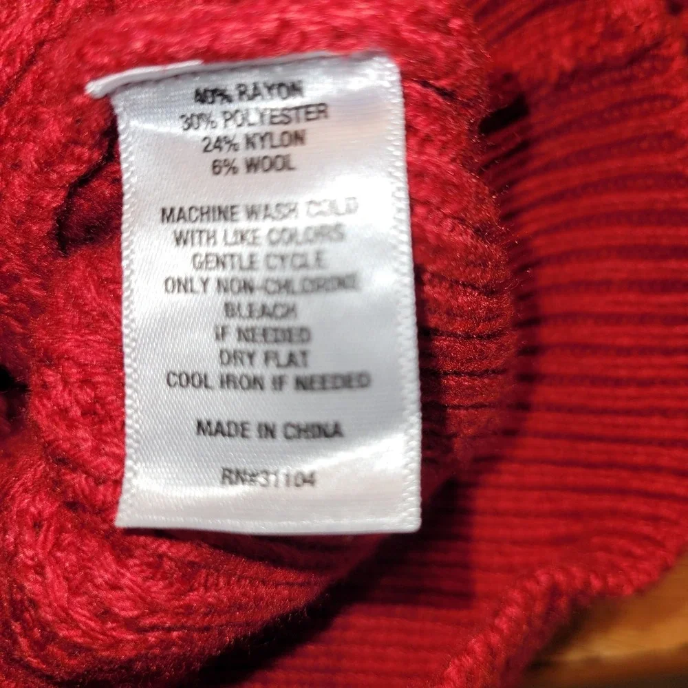 Biltmore Womens Large Cable Knit Sweater‎ Red